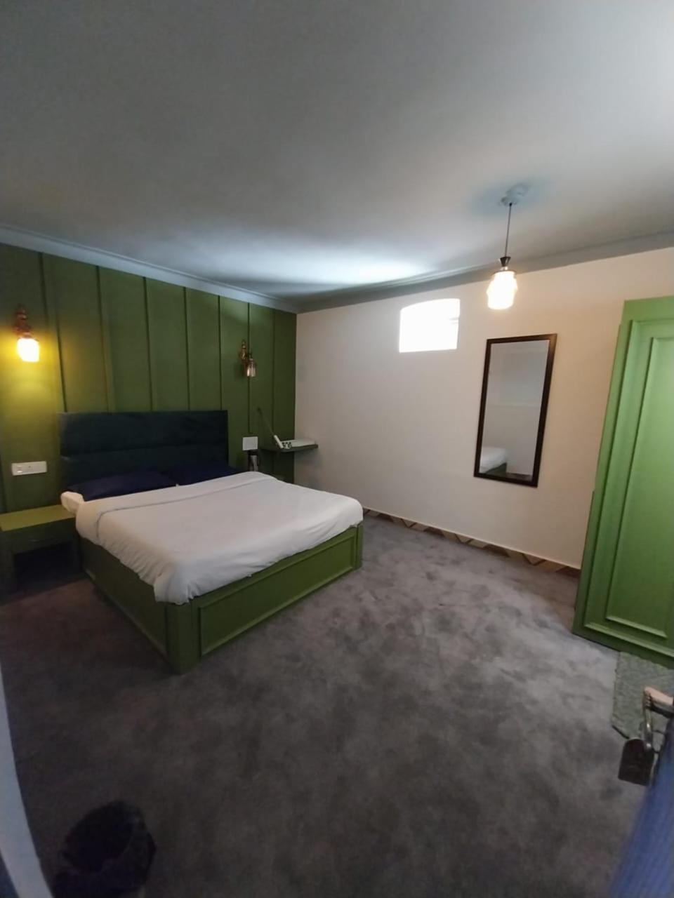 Hotel The Mussoorie International Екстериор снимка